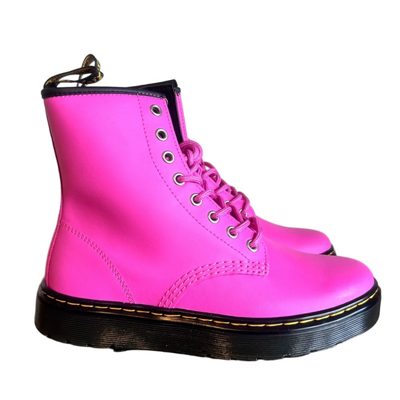 Dr. Martens UnisexZavala Thrift Pink 8 Eyelet Lace Up Boot Size 7 #521